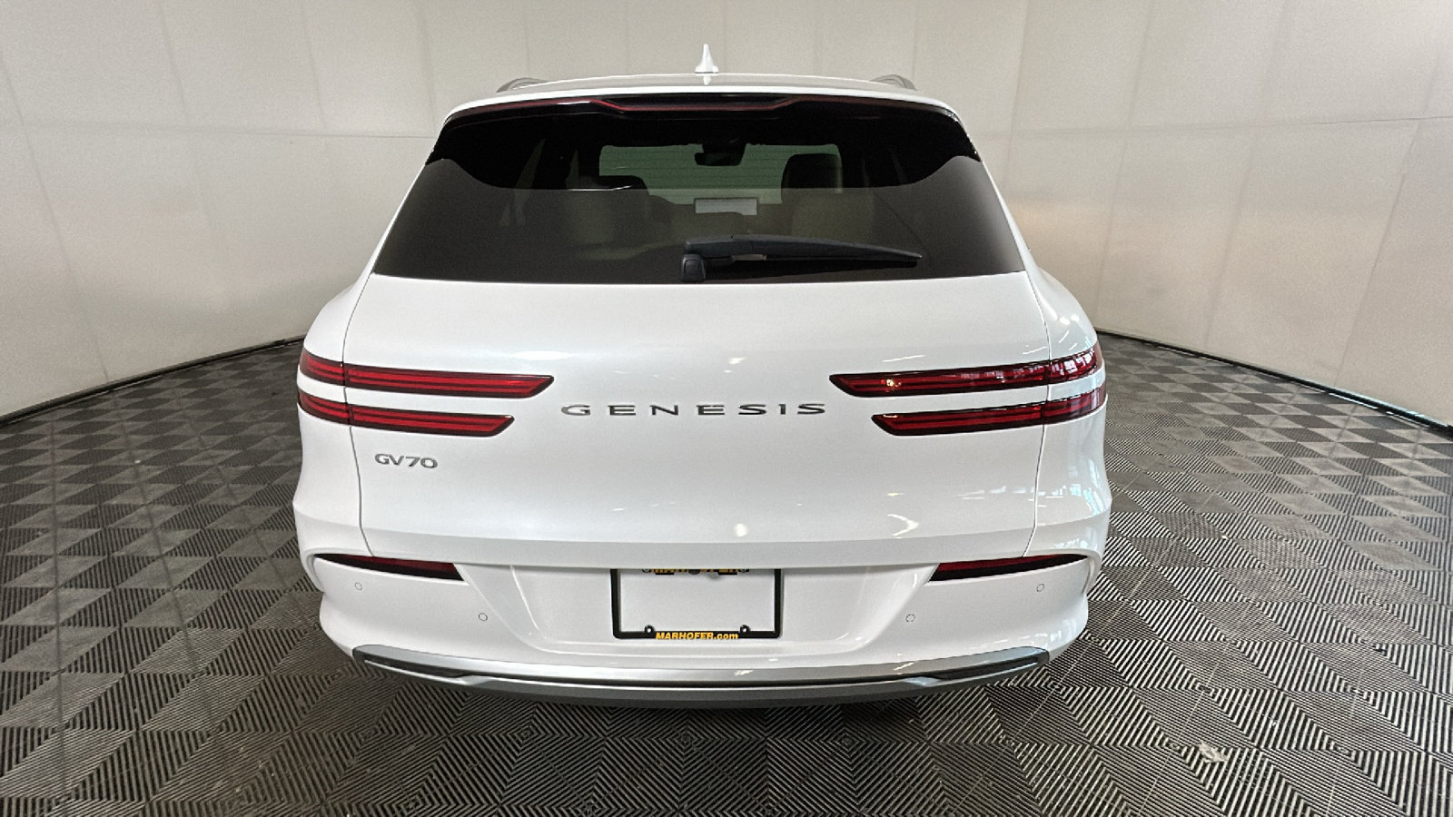 Used 2025 Genesis Electrified GV70 w/ Prestige Package AWD/4WD image 4