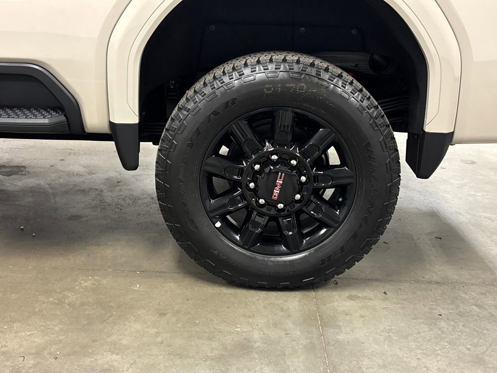 New 2026 GMC Sierra 2500 AT4 image 14