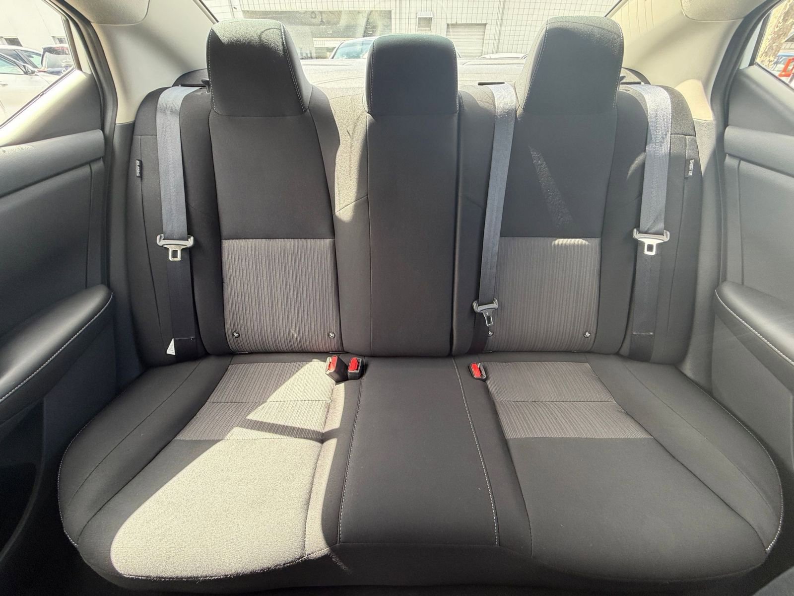 Used 2025 Nissan Sentra SV FWD image 36