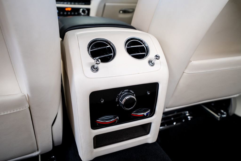 Used 2022 Rolls-Royce Ghost image 46