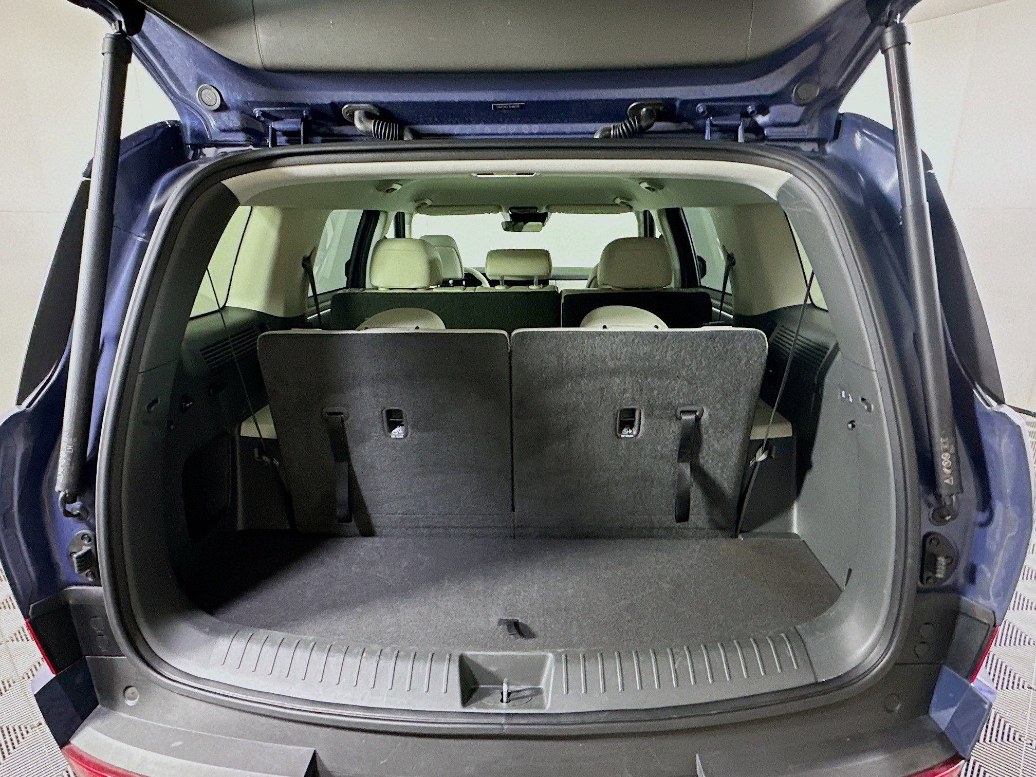 Used 2025 Hyundai Santa Fe SEL FWD image 28