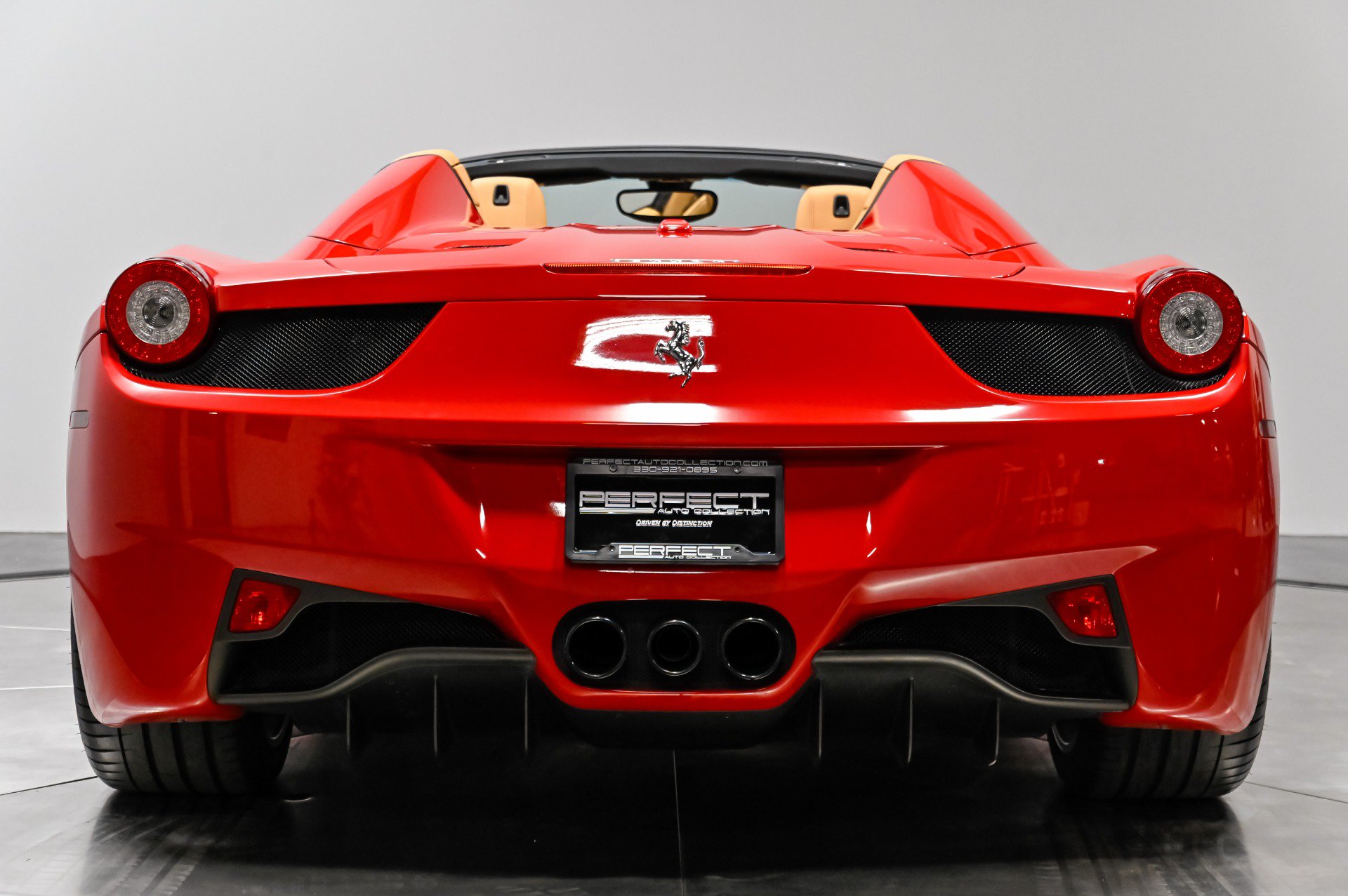 Used 2013 Ferrari 458 Spider RWD image 13