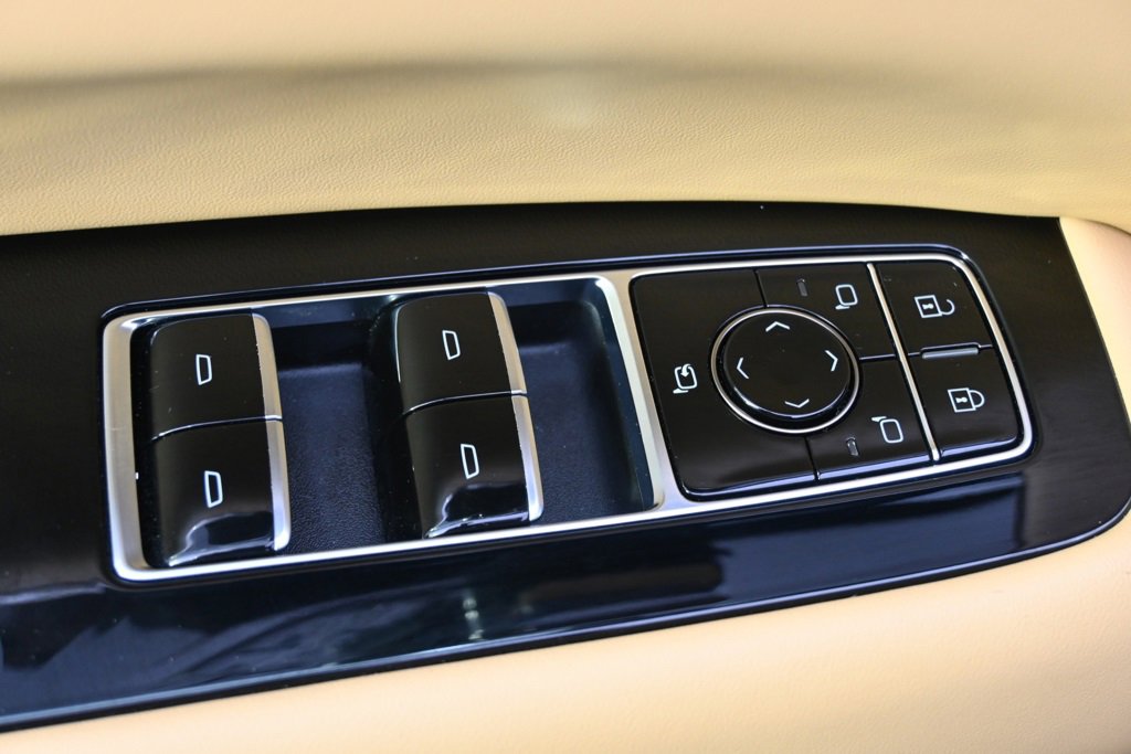 New 2025 Cadillac Escalade IQ Luxury 2 image 24