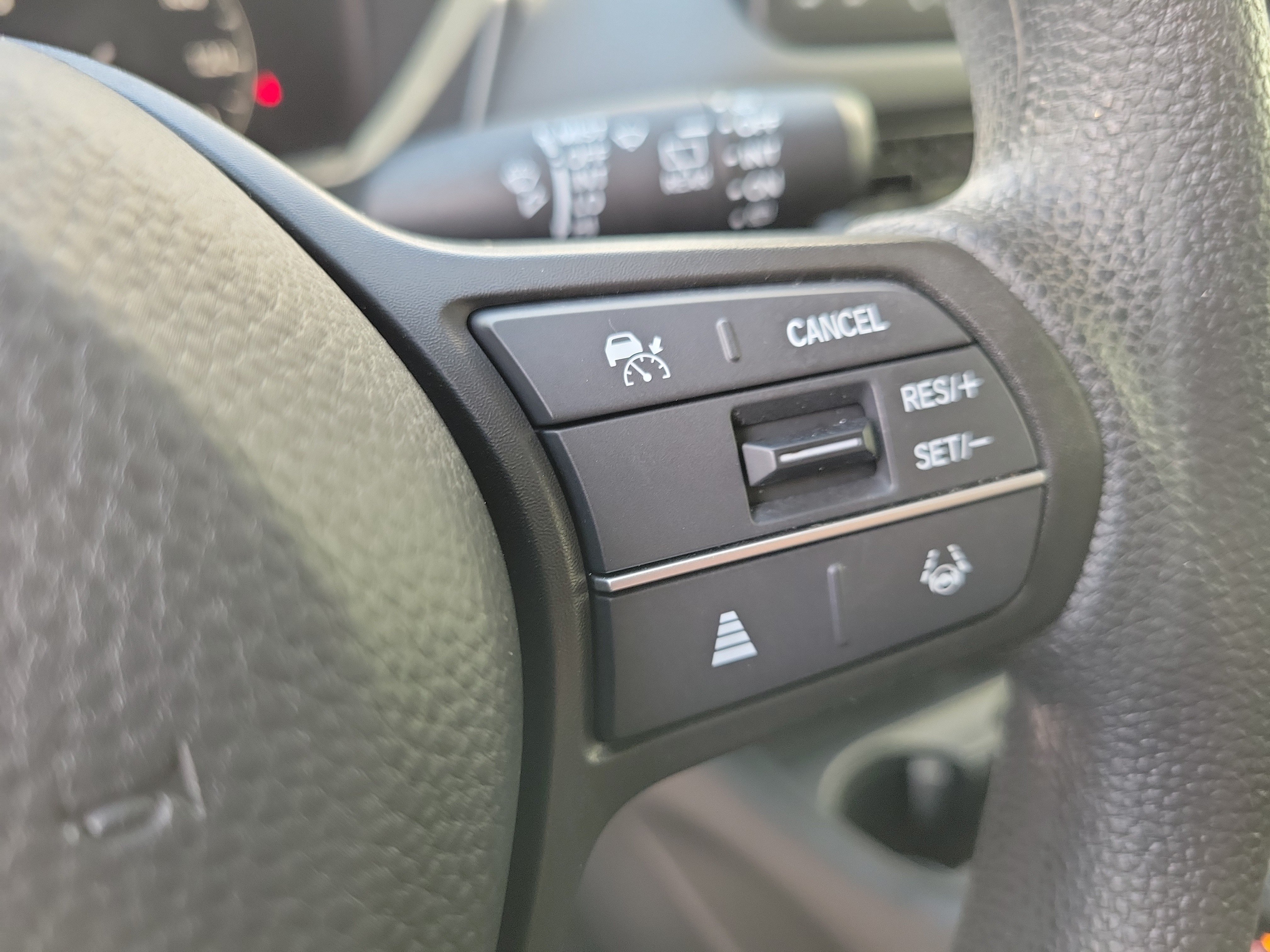 Used 2024 Honda HR-V LX image 23