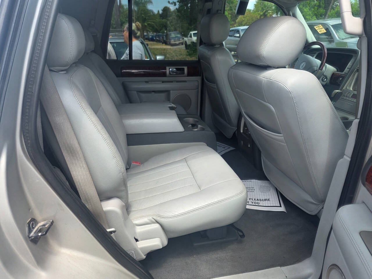 Used 2004 Lincoln Navigator Luxury AWD/4WD image 15