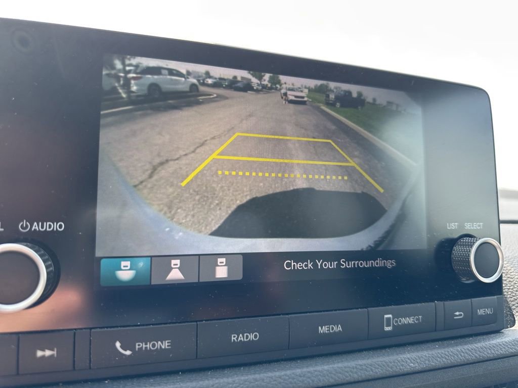 Used 2025 Honda CR-V LX image 22