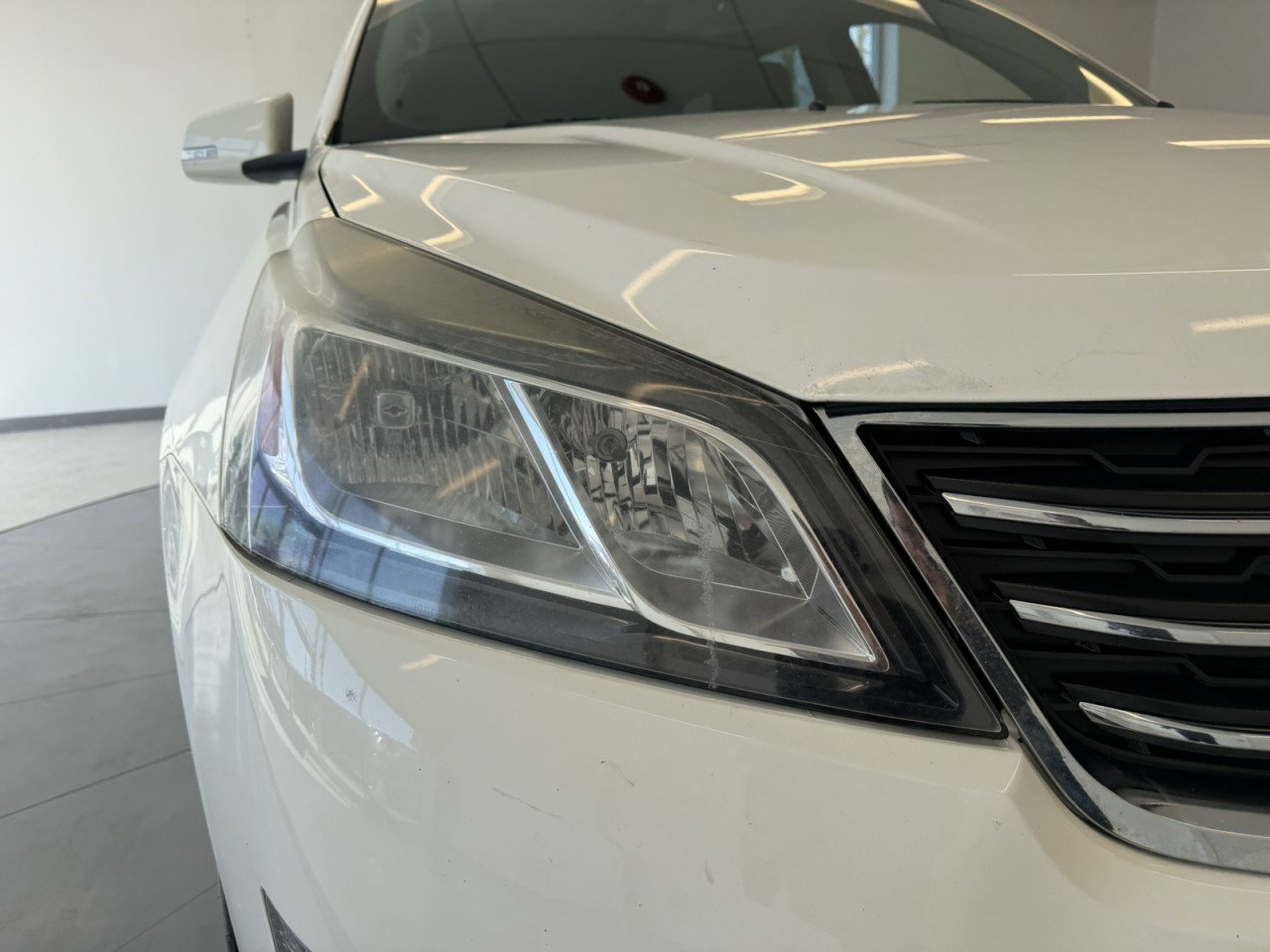 Used 2015 Chevrolet Traverse LT image 43