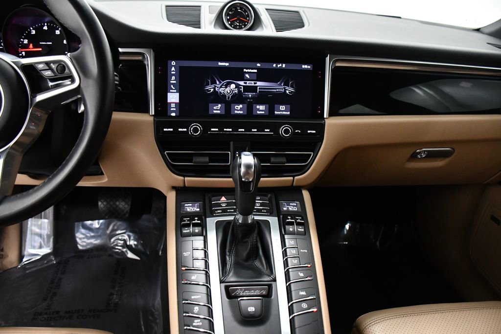 Used 2021 Porsche Macan image 13