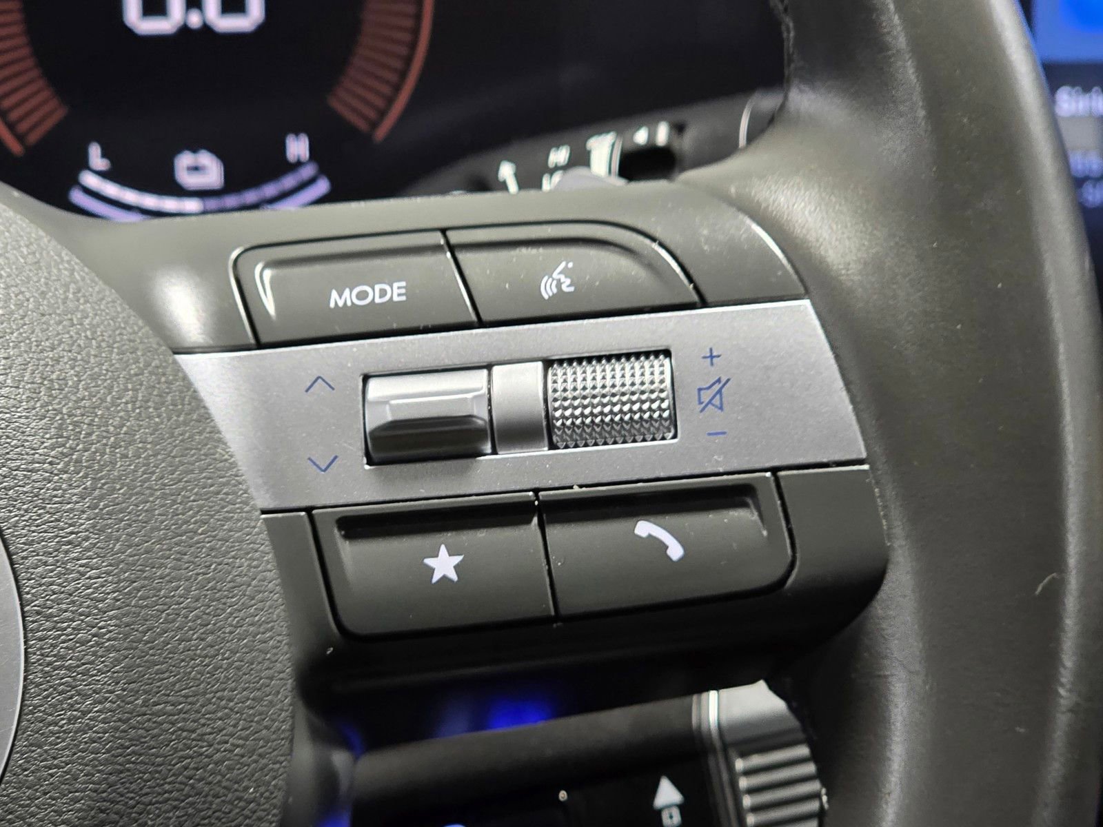 Certified 2025 Hyundai Sonata SEL FWD image 31