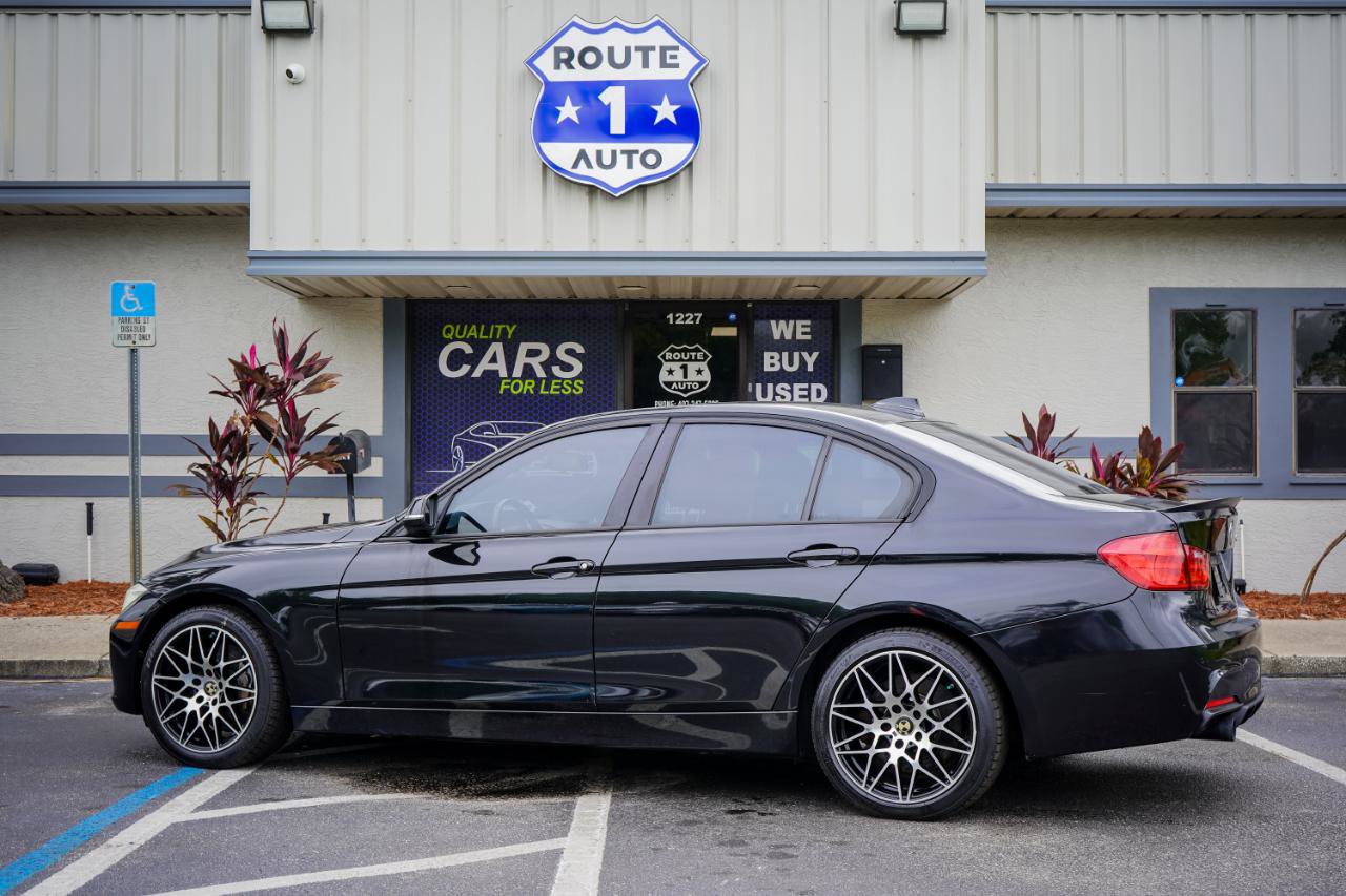 Used 2014 BMW 335i xDrive Sedan w/ Technology Package AWD/4WD image 4