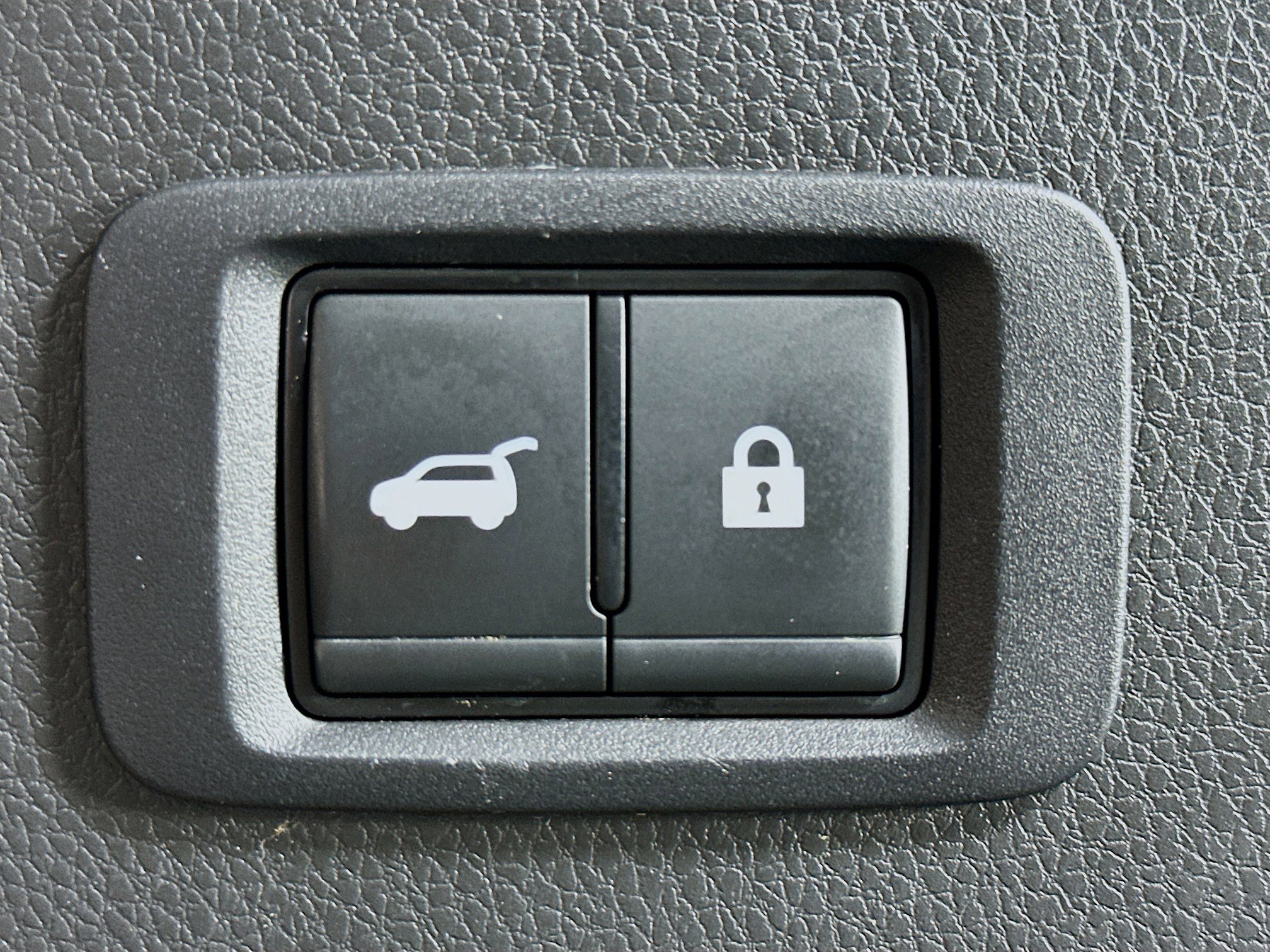 Used 2025 Mitsubishi Eclipse Cross SE image 29