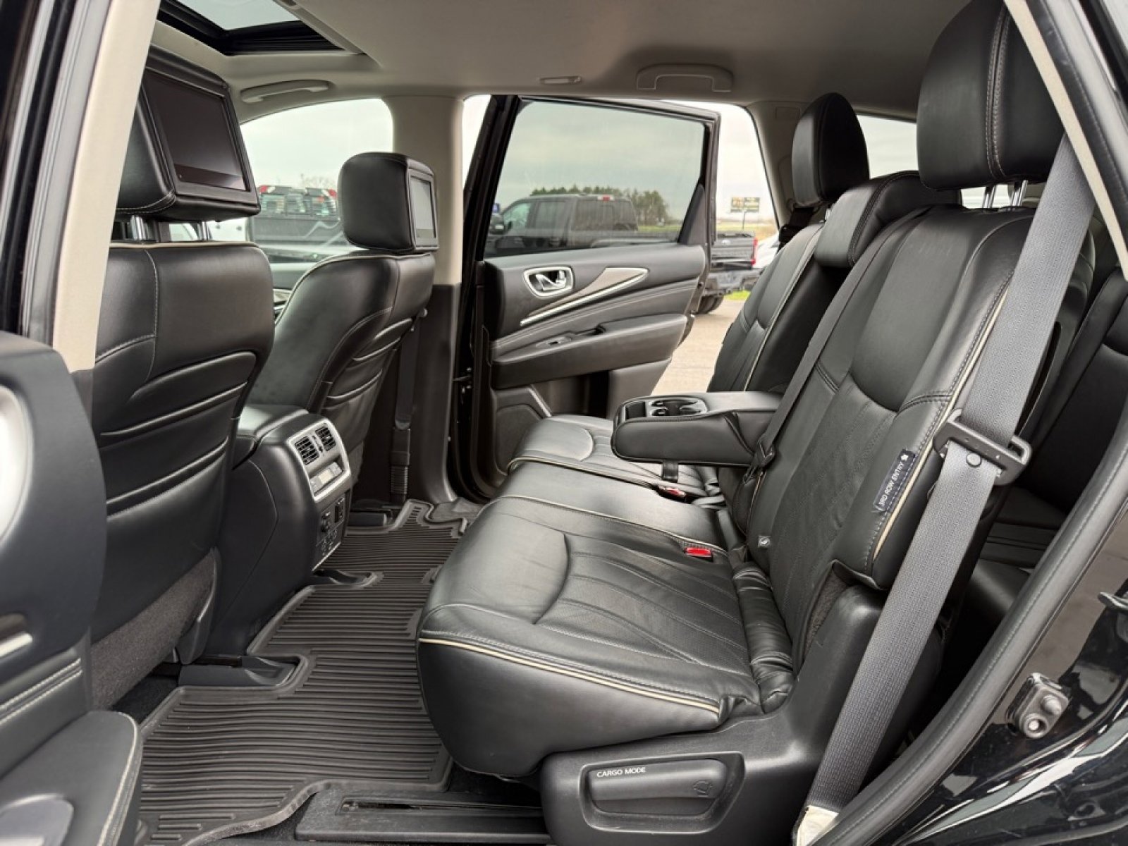 Used 2019 INFINITI QX60 Luxe w/ Essential Package AWD/4WD image 30