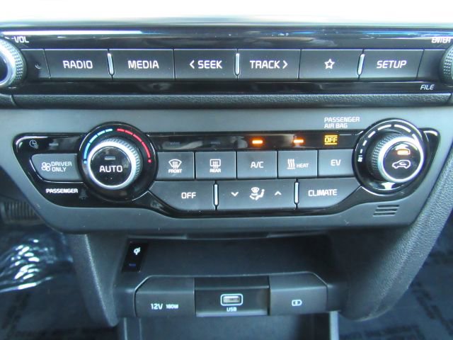 Used 2022 Kia Niro EX image 45