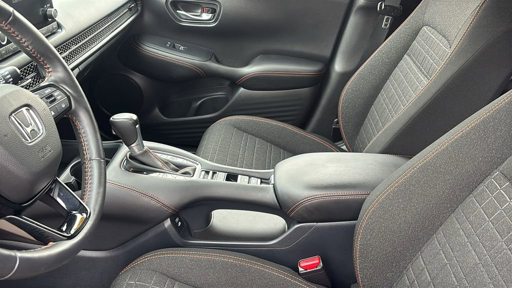 Certified 2025 Honda HR-V Sport image 24
