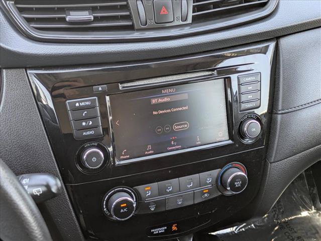 Used 2018 Nissan Rogue S AWD/4WD image 12
