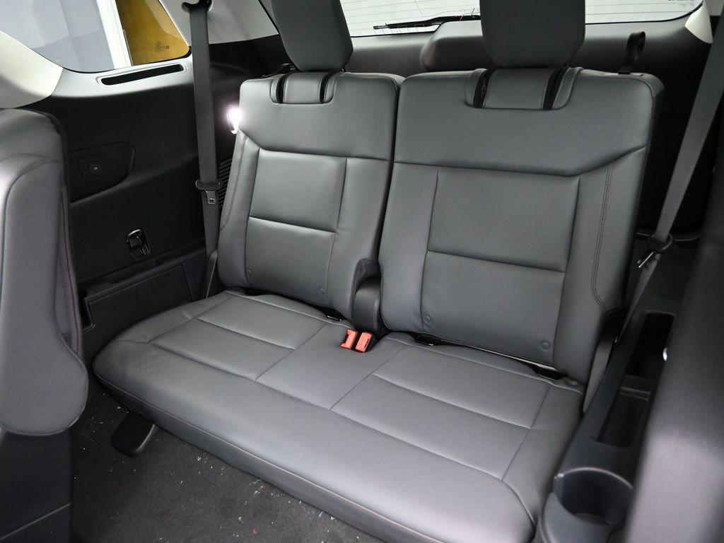 New 2026 Ford Explorer Active w/ Active Comfort Package AWD/4WD image 28