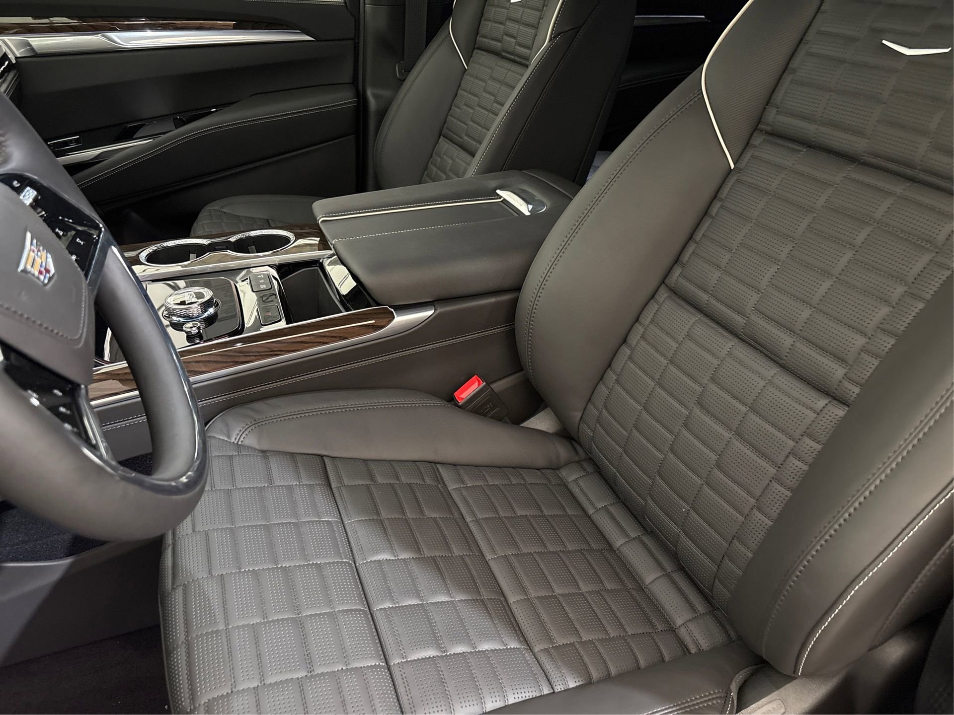 New 2025 Cadillac Escalade Sport Platinum image 9