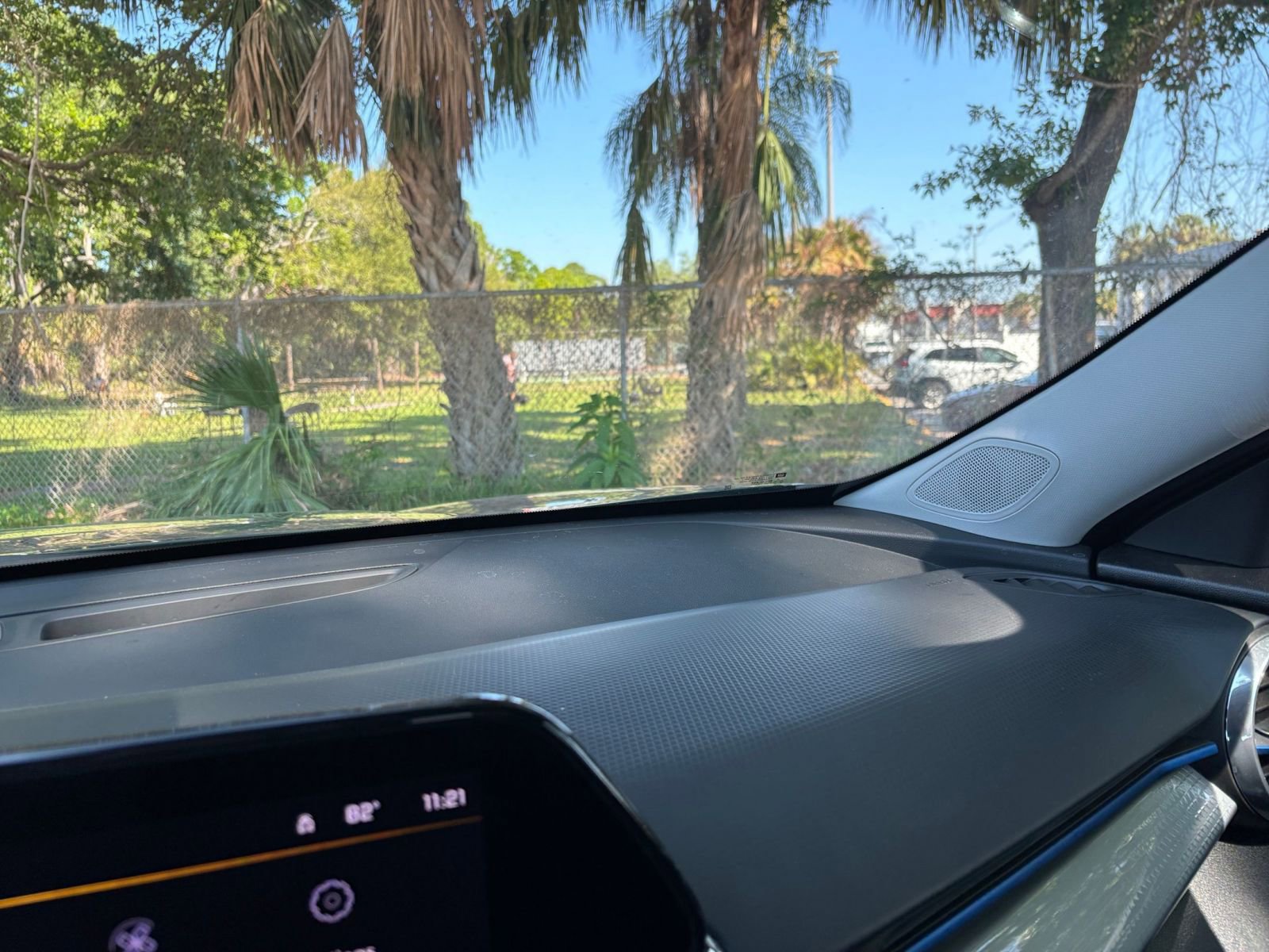 Used 2025 Chevrolet Trax LT w/ LT Convenience Package image 37