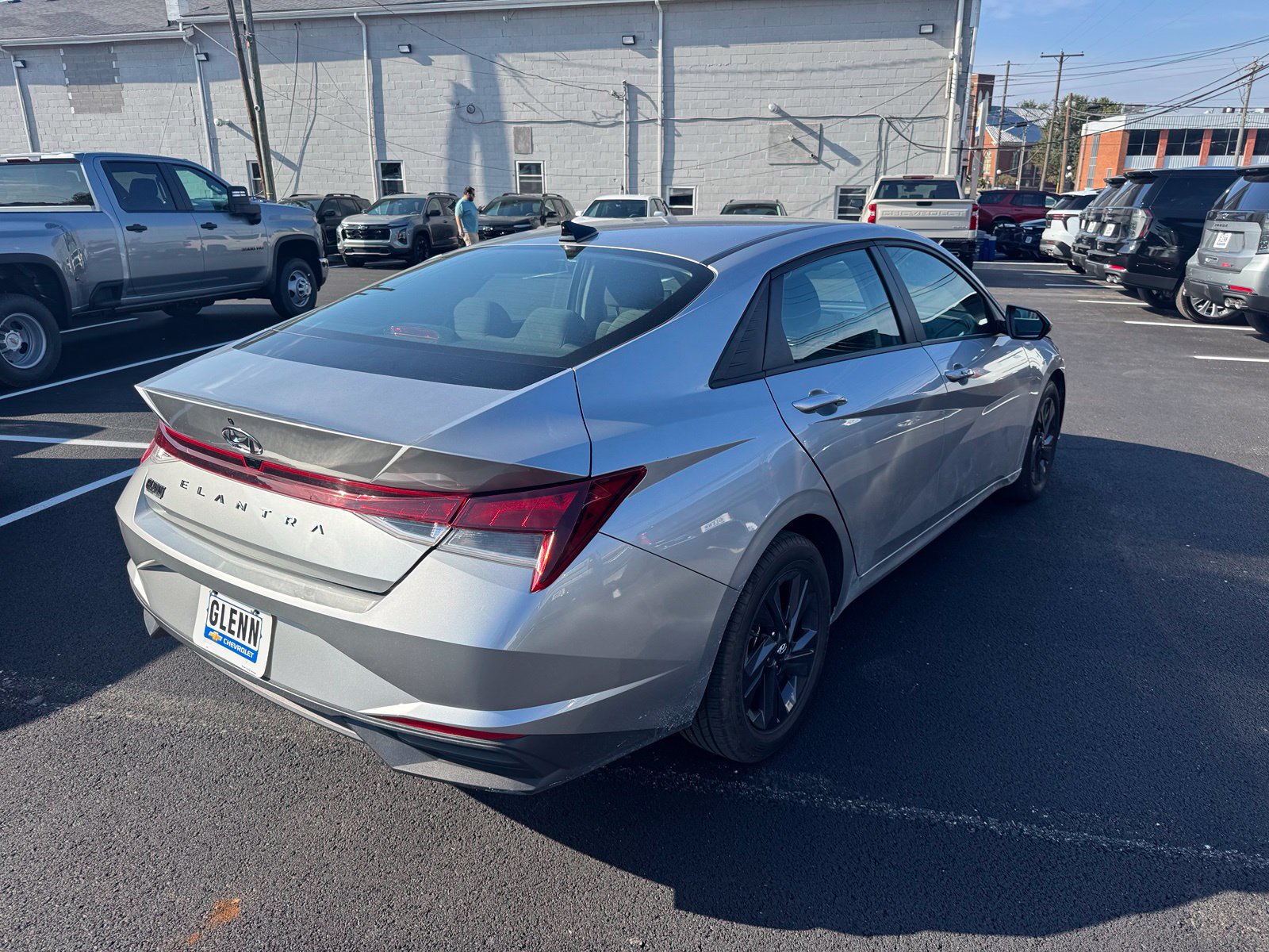 Used 2022 Hyundai Elantra SEL FWD image 6