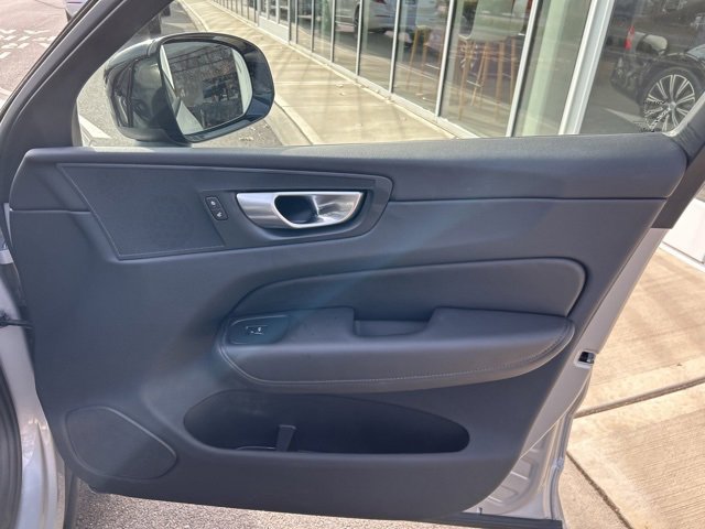 Certified 2025 Volvo XC60 B5 Plus image 14