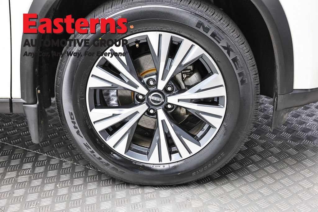 Used 2023 Nissan Rogue SV AWD/4WD image 30