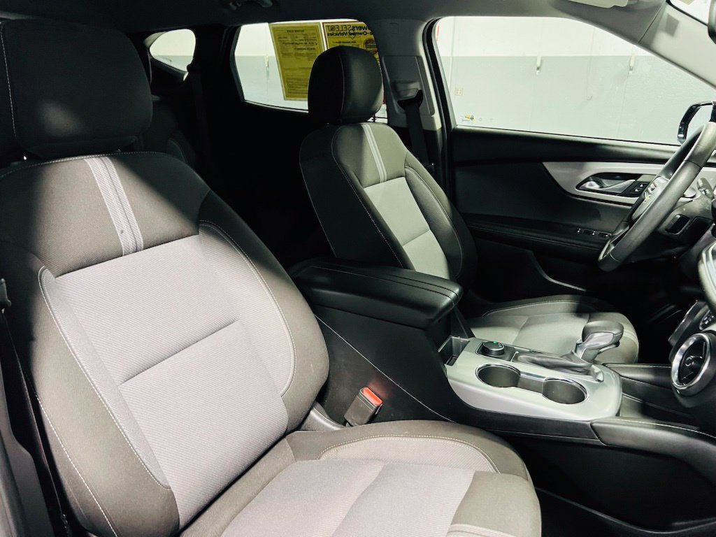 Used 2024 Chevrolet Blazer LT FWD image 31