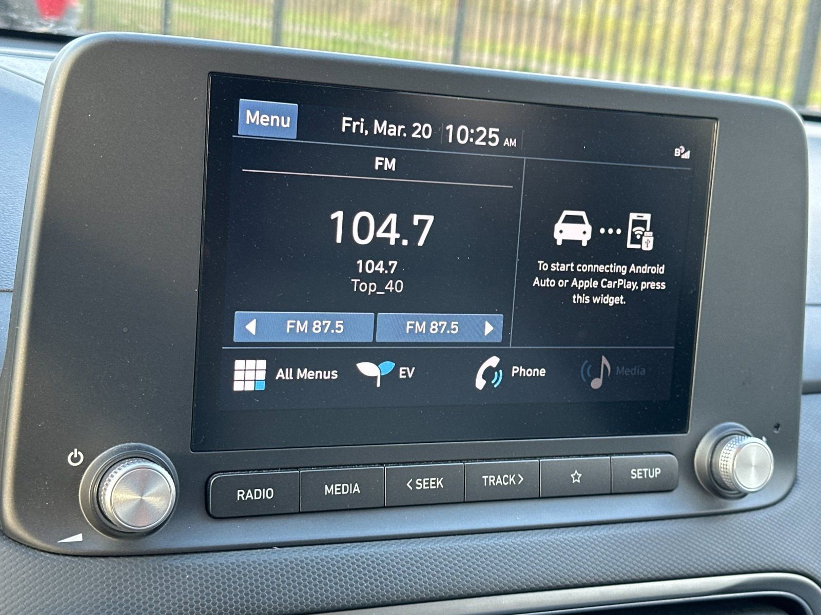 Used 2023 Hyundai Kona SE image 17