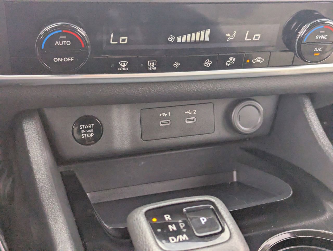 Certified 2025 Nissan Rogue SV image 26