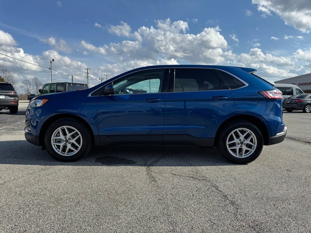 Used 2024 Ford Edge SEL w/ Convenience Package image 2