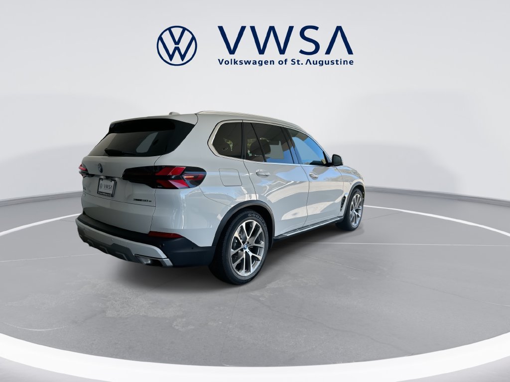 Used 2025 BMW X5 xDrive50e AWD/4WD image 7