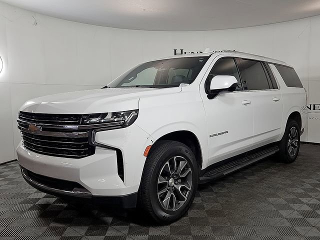 Used 2021 Chevrolet Suburban LT RWD image 2