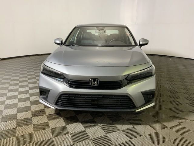 Used 2023 Honda Civic Touring image 2