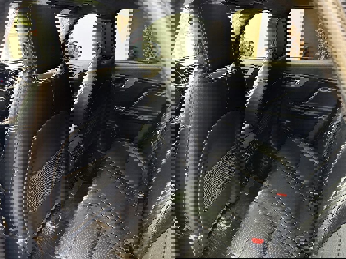 Used 2019 Jaguar F-PACE S image 39