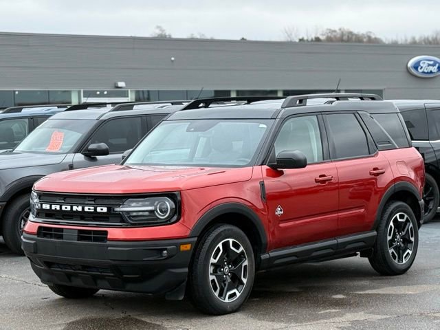 Certified 2024 Ford Bronco Sport Outer Banks w/ Tech Package AWD/4WD image 37