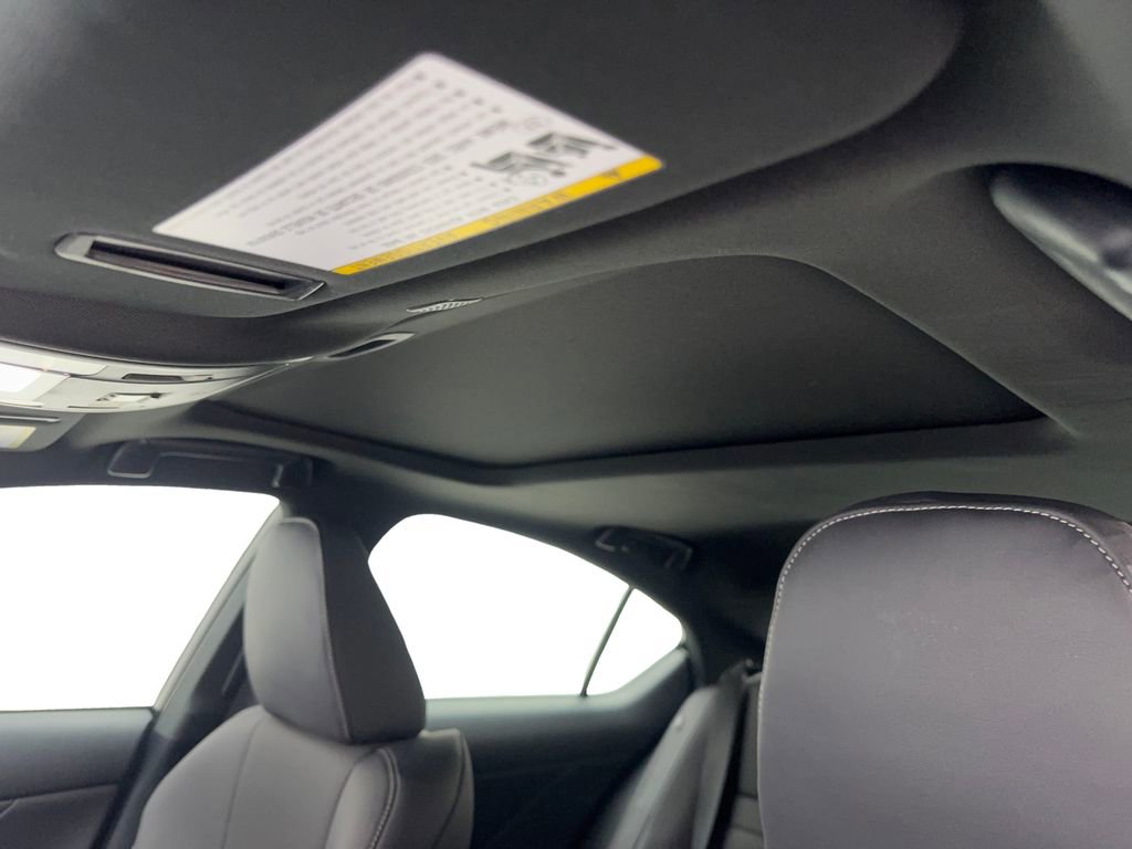 Used 2024 Lexus IS 500 image 73