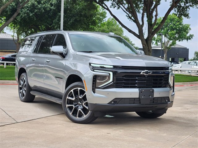 Used 2026 Chevrolet Suburban RST w/ Comfort Package RWD video 2