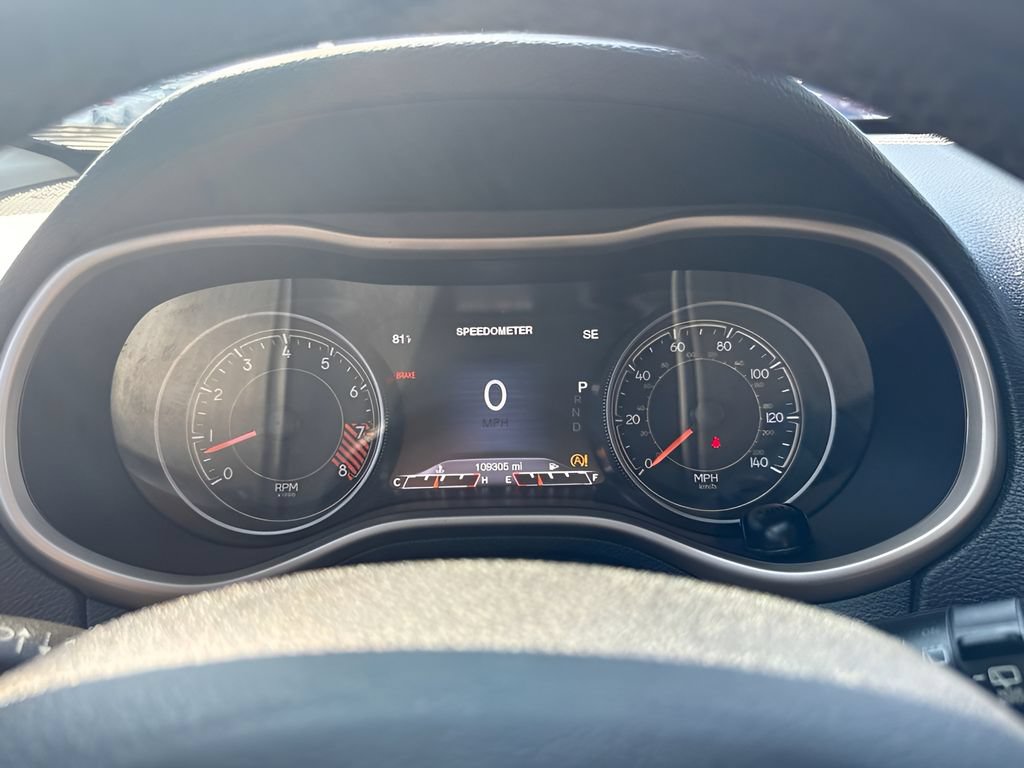 Used 2015 Jeep Cherokee Limited w/ Technology Group FWD image 18