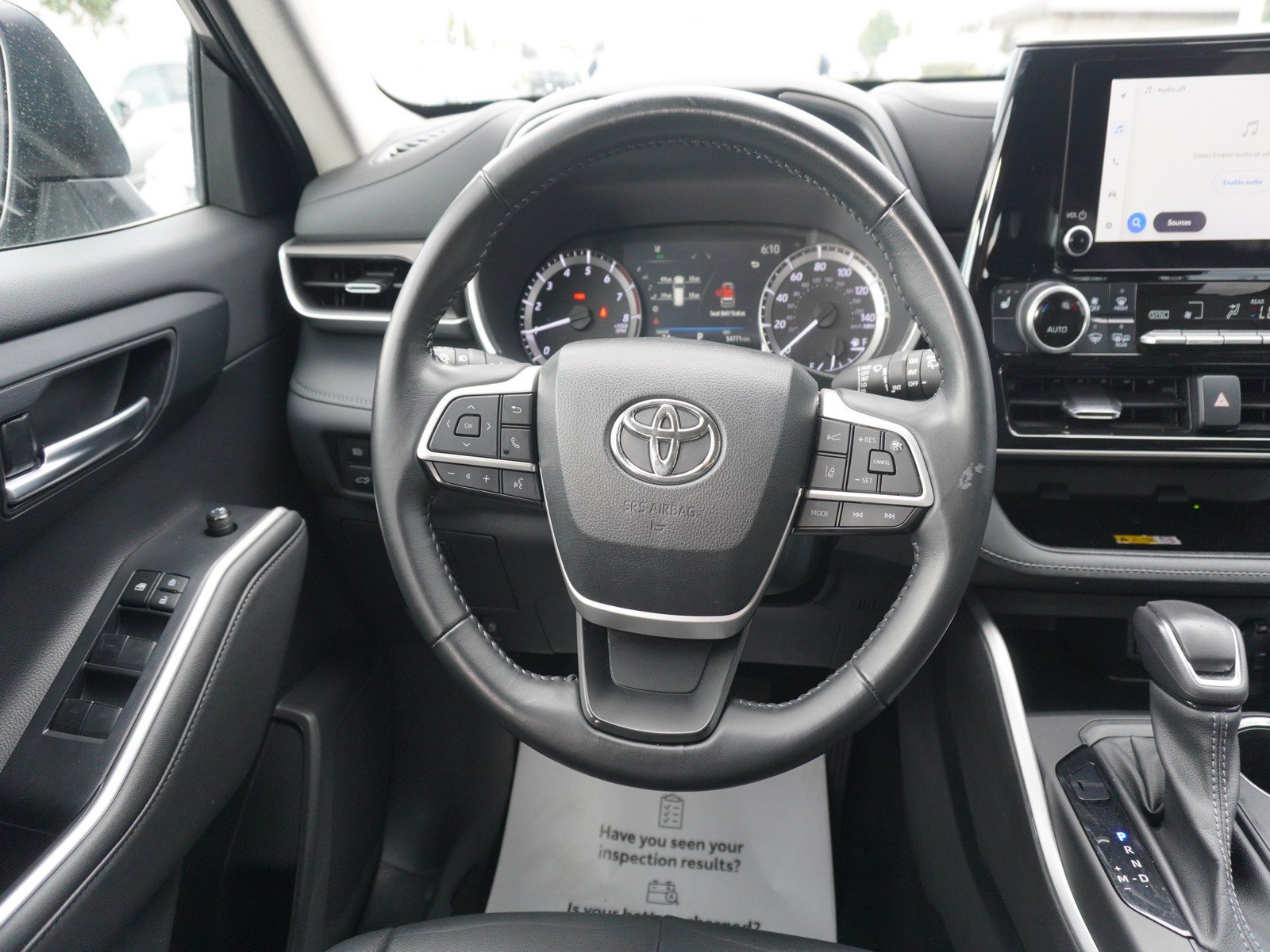Used 2023 Toyota Highlander XLE FWD image 16