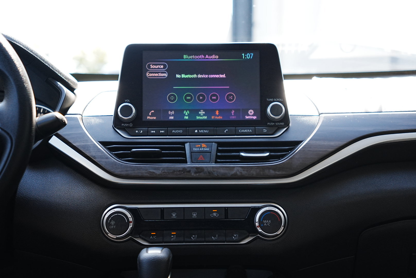 Used 2024 Nissan Altima 2.5 SV image 15