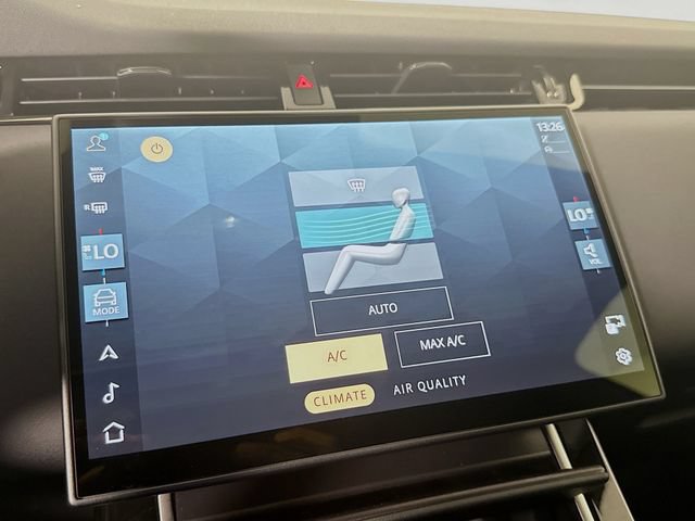 New 2026 Land Rover Range Rover Evoque Hoxton AWD/4WD image 18