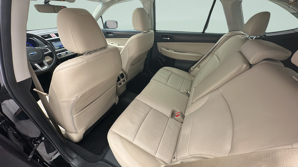 Used 2017 Subaru Outback 2.5i Limited AWD/4WD image 9