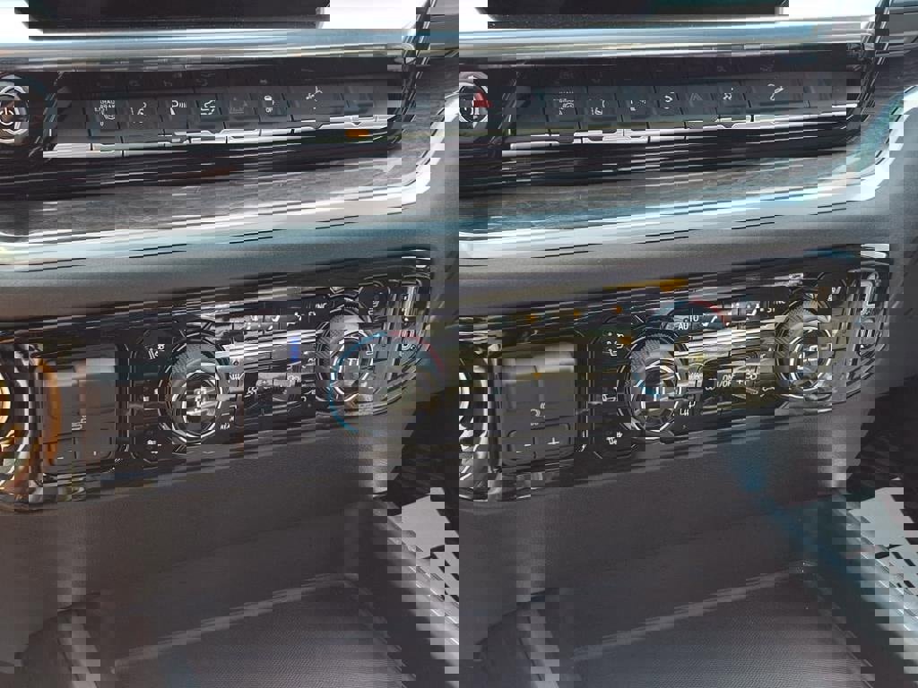 New 2025 Chevrolet Silverado 2500 LTZ w/ LTZ Convenience Package image 19