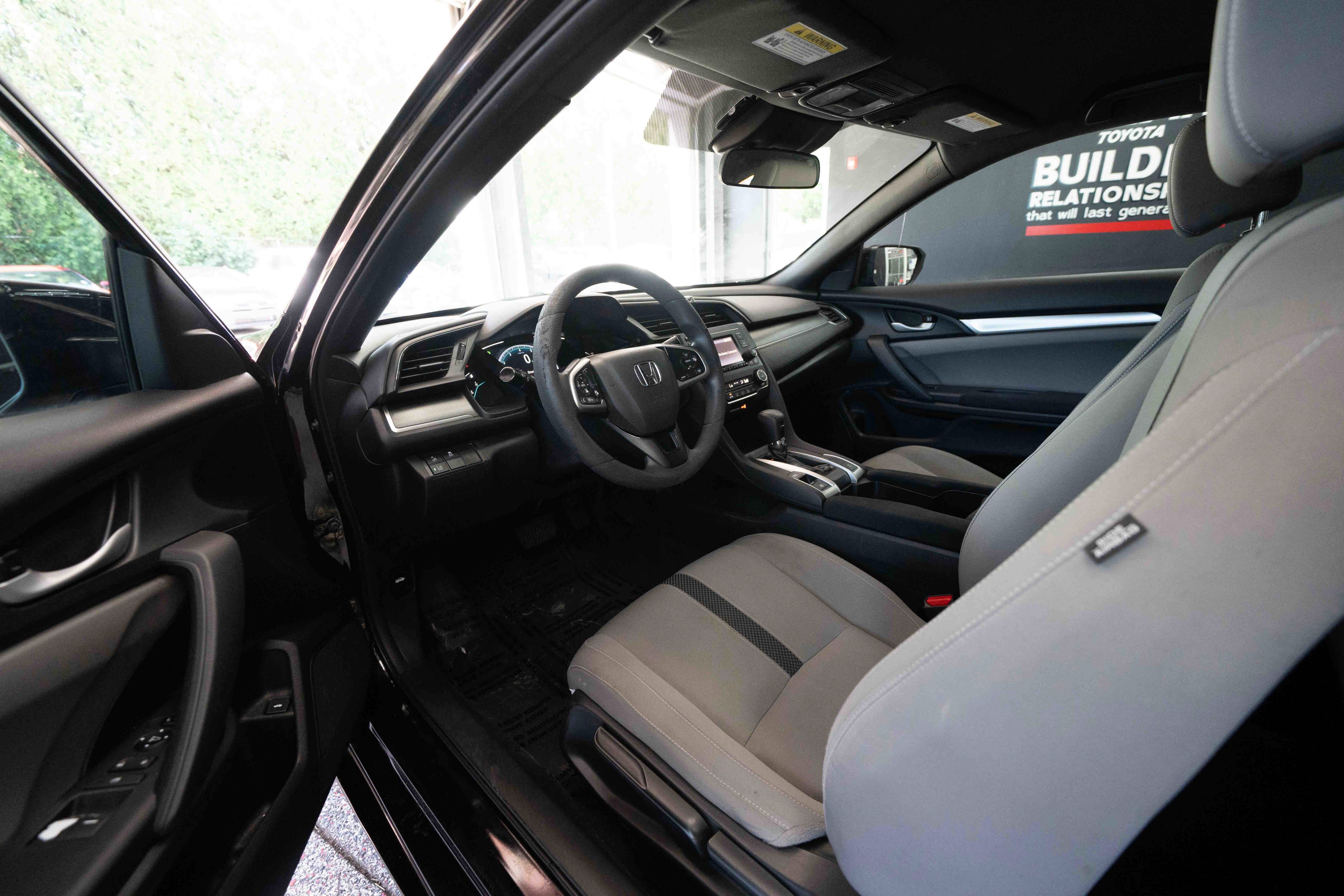 Used 2019 Honda Civic LX image 8