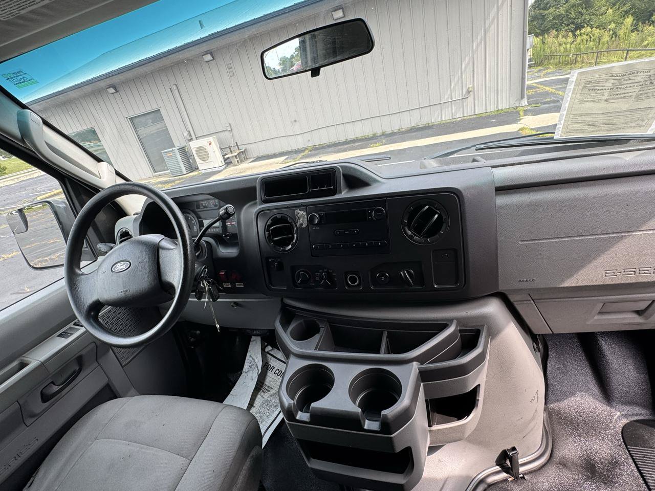 Used 2011 Ford E-250 and Econoline 250 w/ PWR Group RWD image 16