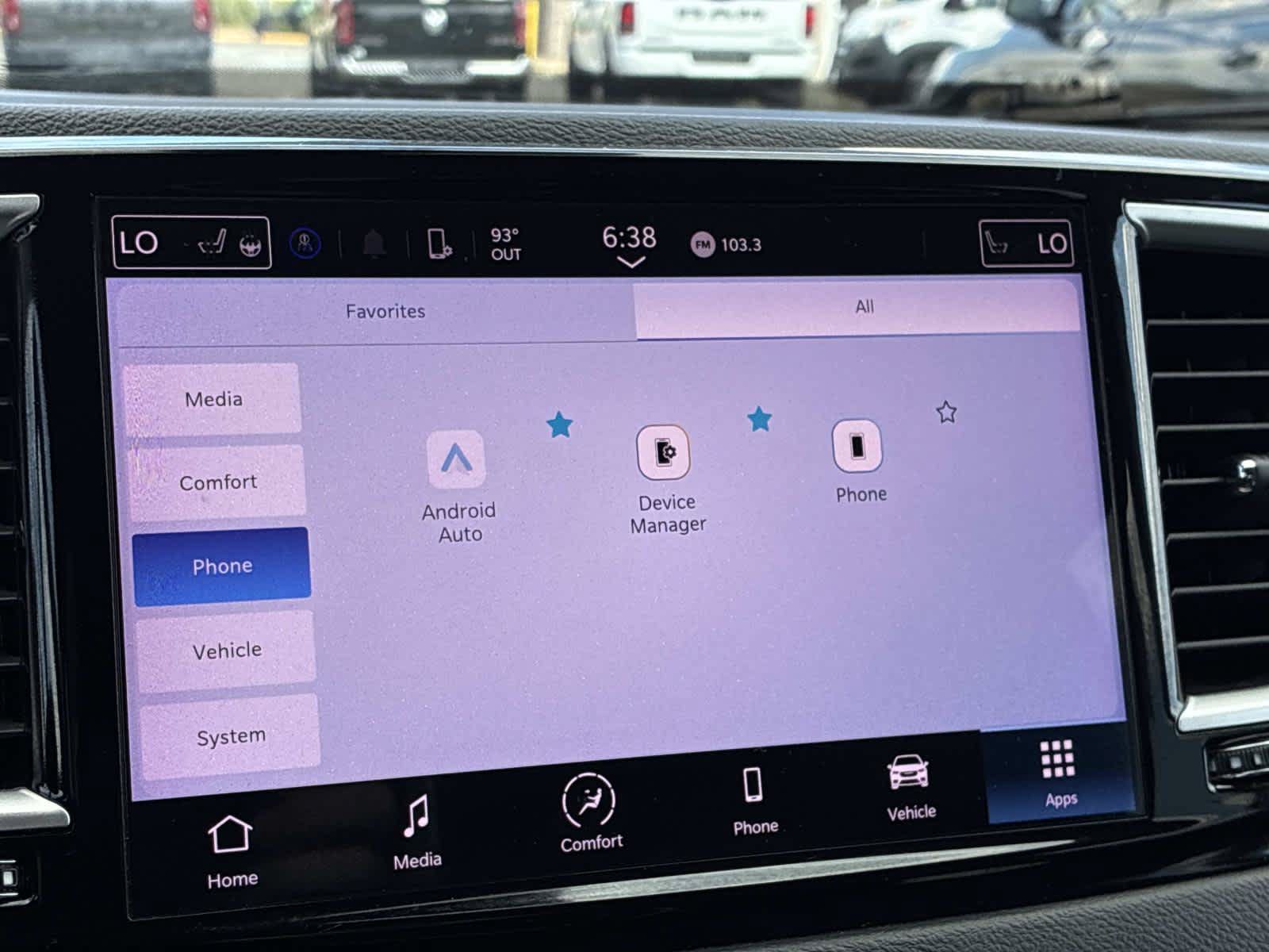 Certified 2024 Chrysler Pacifica Touring-L FWD image 35