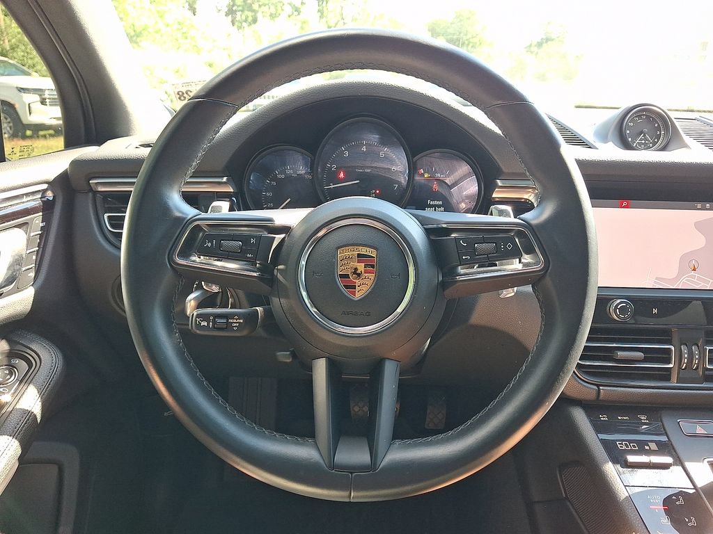 Used 2023 Porsche Macan AWD/4WD image 8