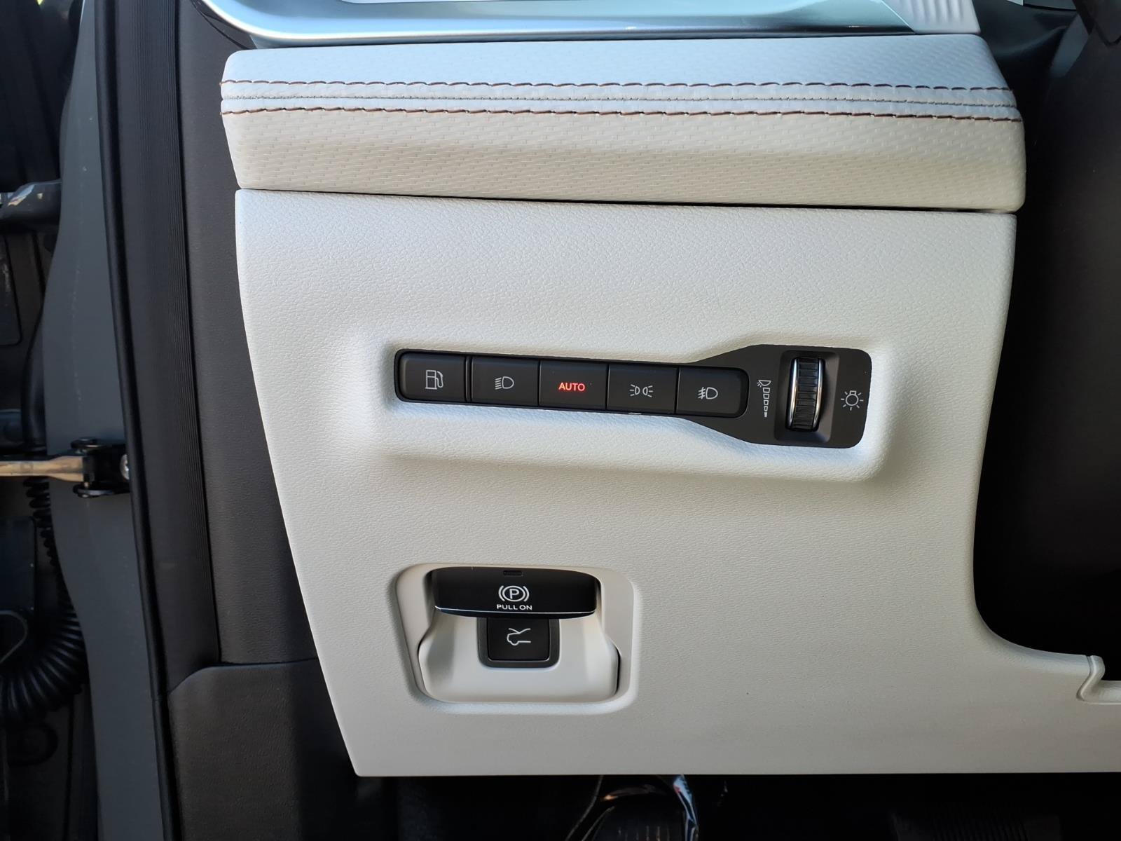New 2026 Jeep Cherokee Overland AWD/4WD image 16