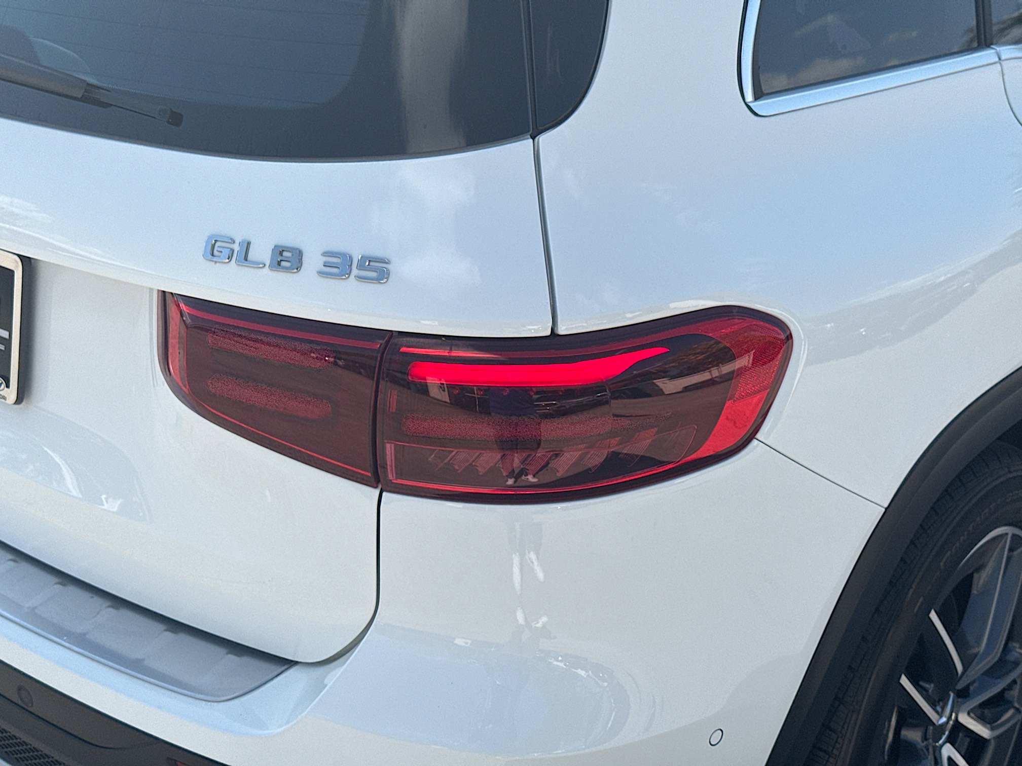 Used 2025 Mercedes-Benz GLB 35 AMG 4MATIC image 25