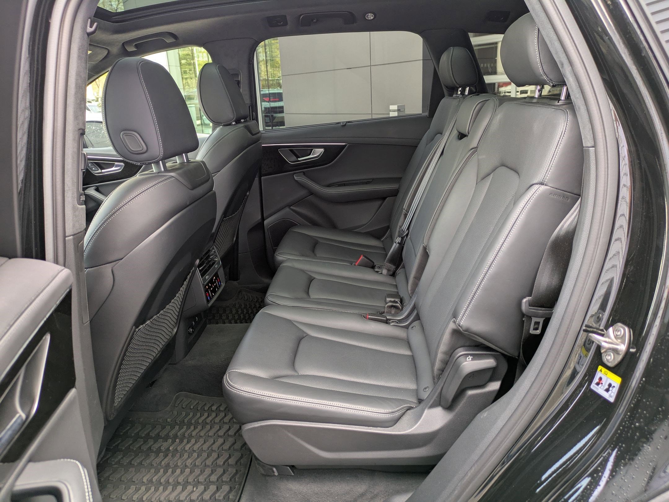 Used 2025 Audi Q7 3.0T Prestige AWD/4WD image 26