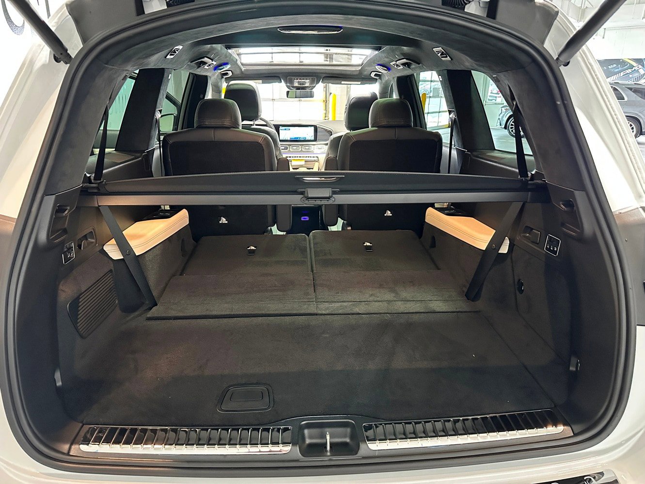New 2026 Mercedes-Benz GLS 63 AMG 4MATIC image 17